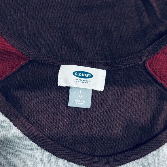 Old Navy Color-block Knitted Sweater. Large - Picture 11 of 11